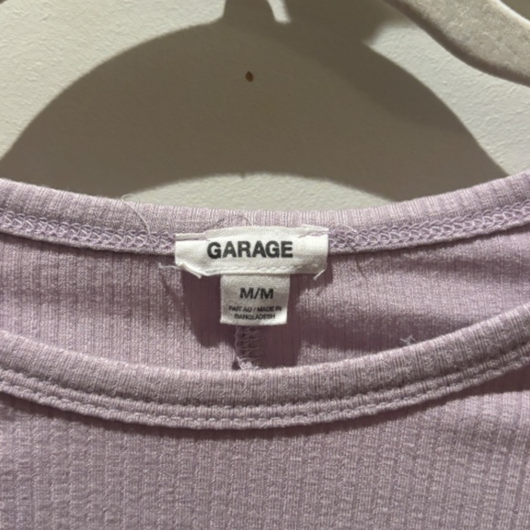 Garage shirt that ties in the back size medium - Picture 3 of 3